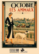 Déambulation maître et chien dans les rues du centre-ville de Carcassonne